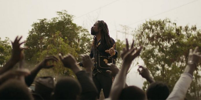 Rocky Dawuni feat. Blvk H3ro - Never Bow Down